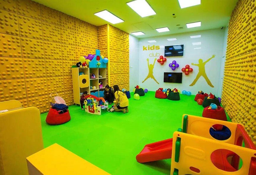 School room with acoustic wall panels