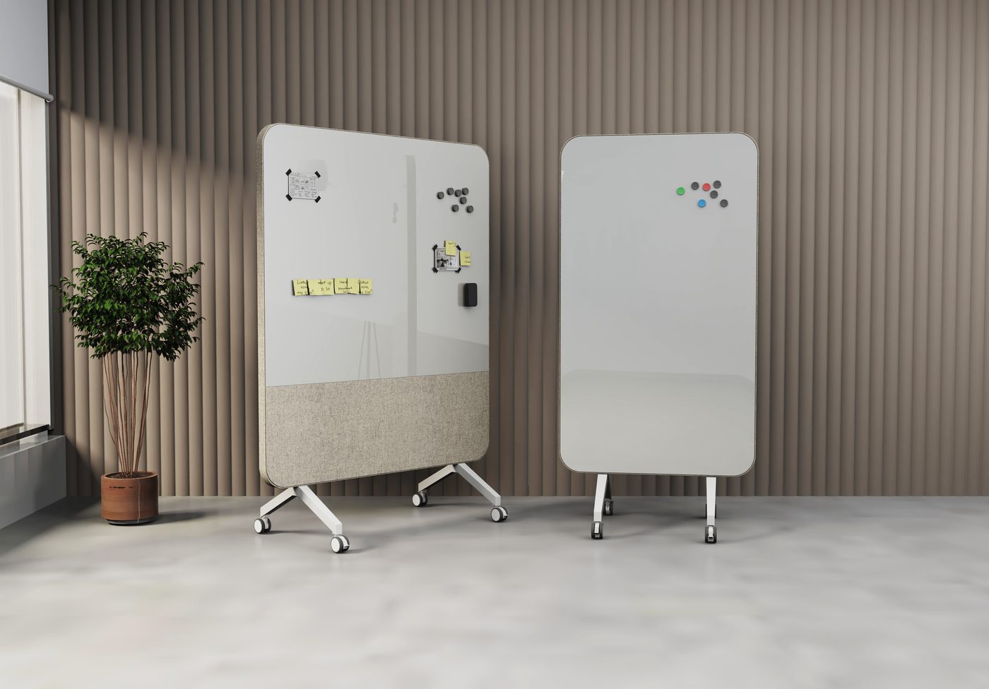 Pair of screens with castors